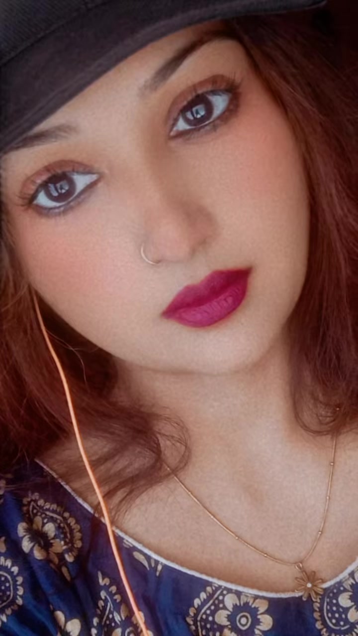 @✷🦋MISS◕❥◕KOMAL🦋✷