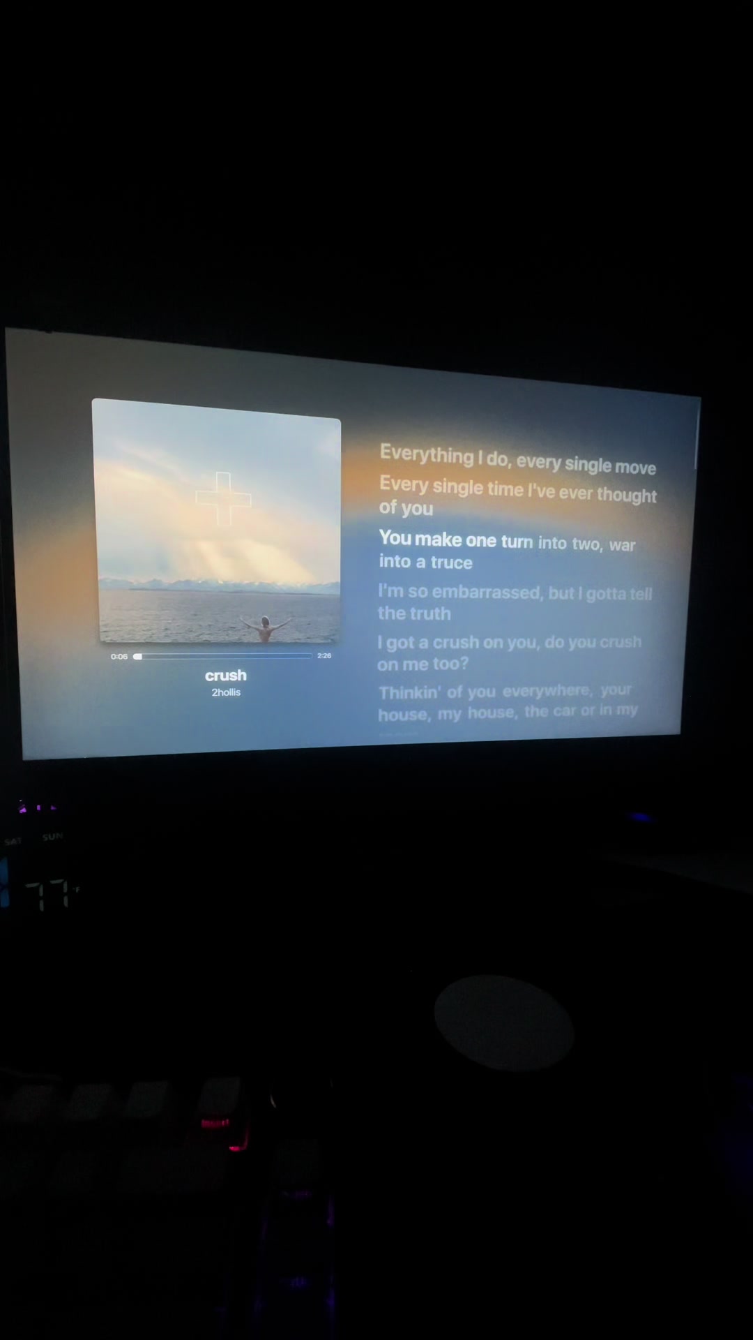 @RoomLyrics