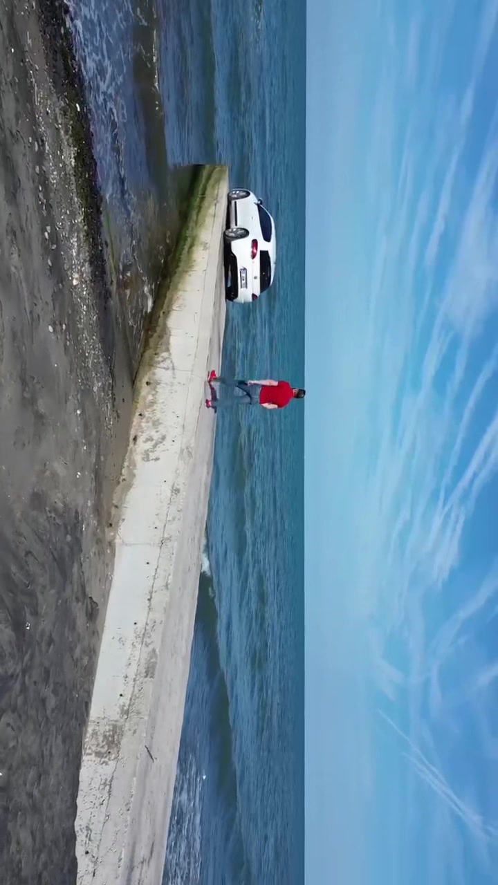 @canofzz