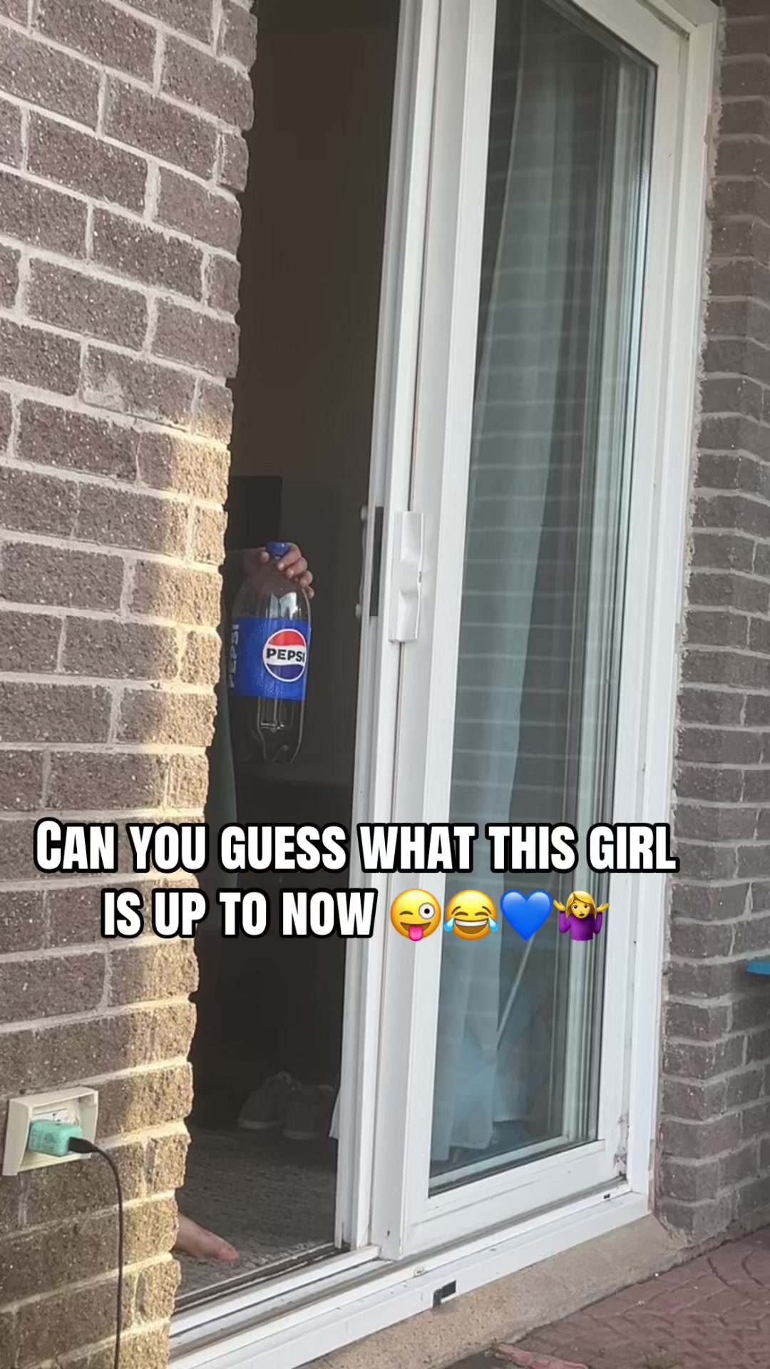 @Hotmomvibes