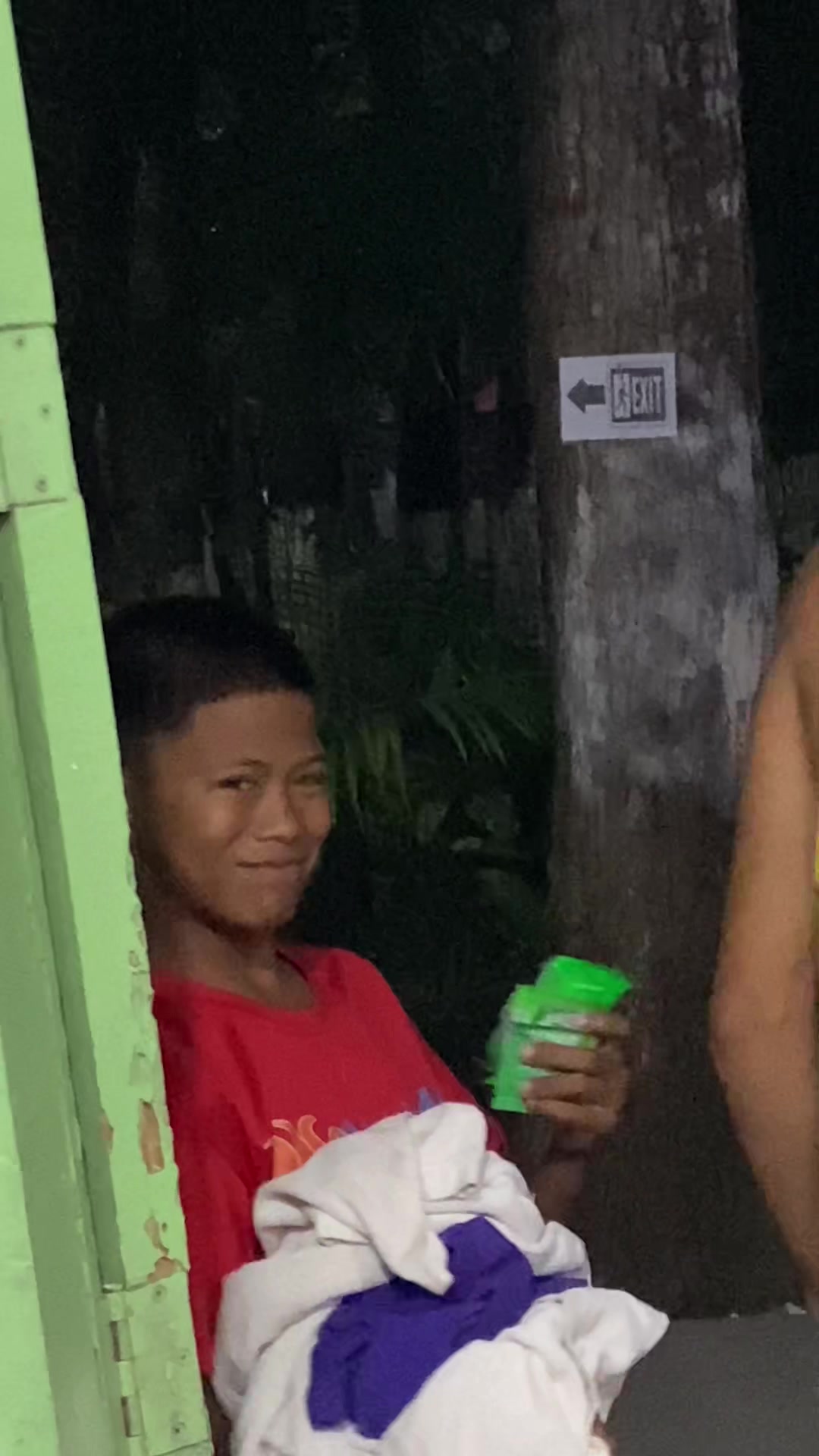 @T