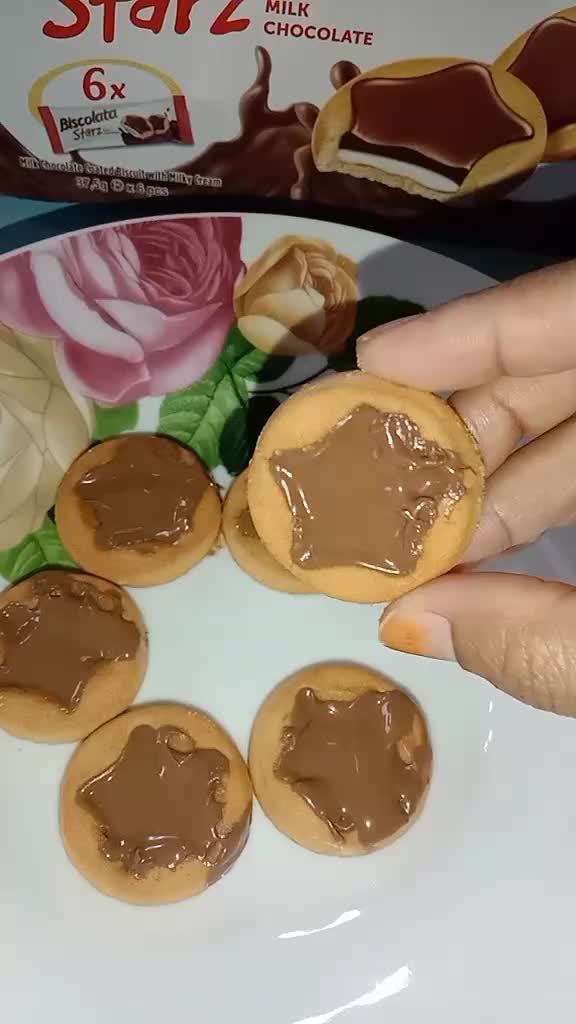 @Farah_Rahim88