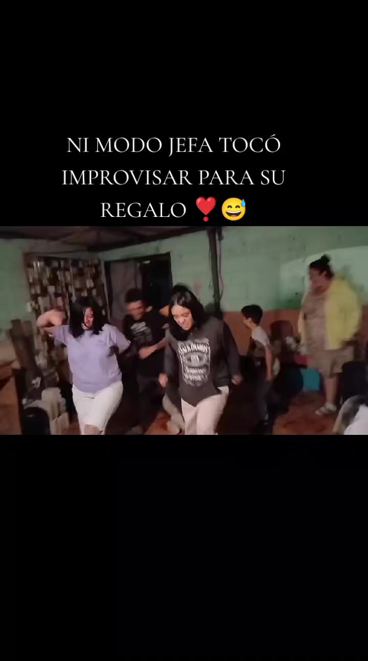 @Lili Avalos