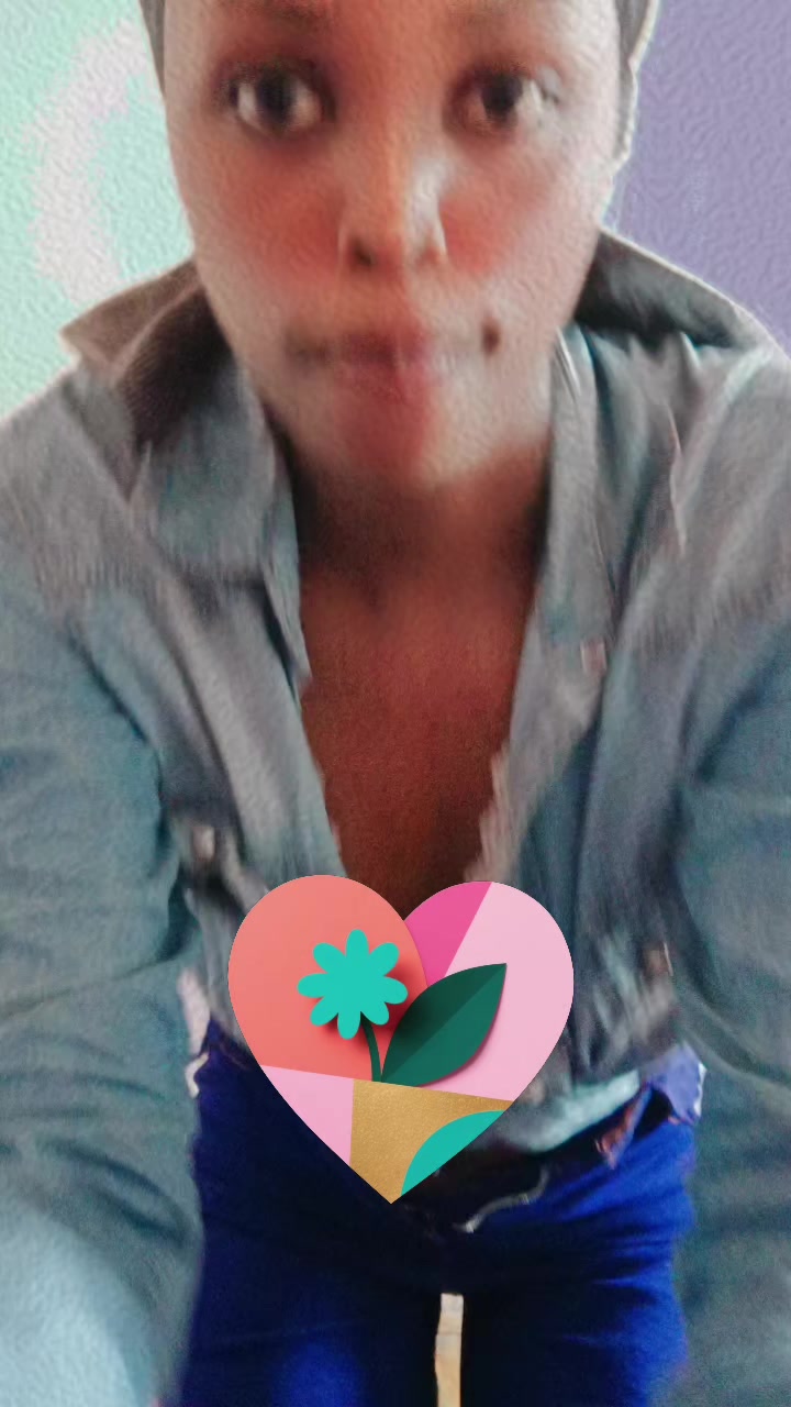 @claravinah