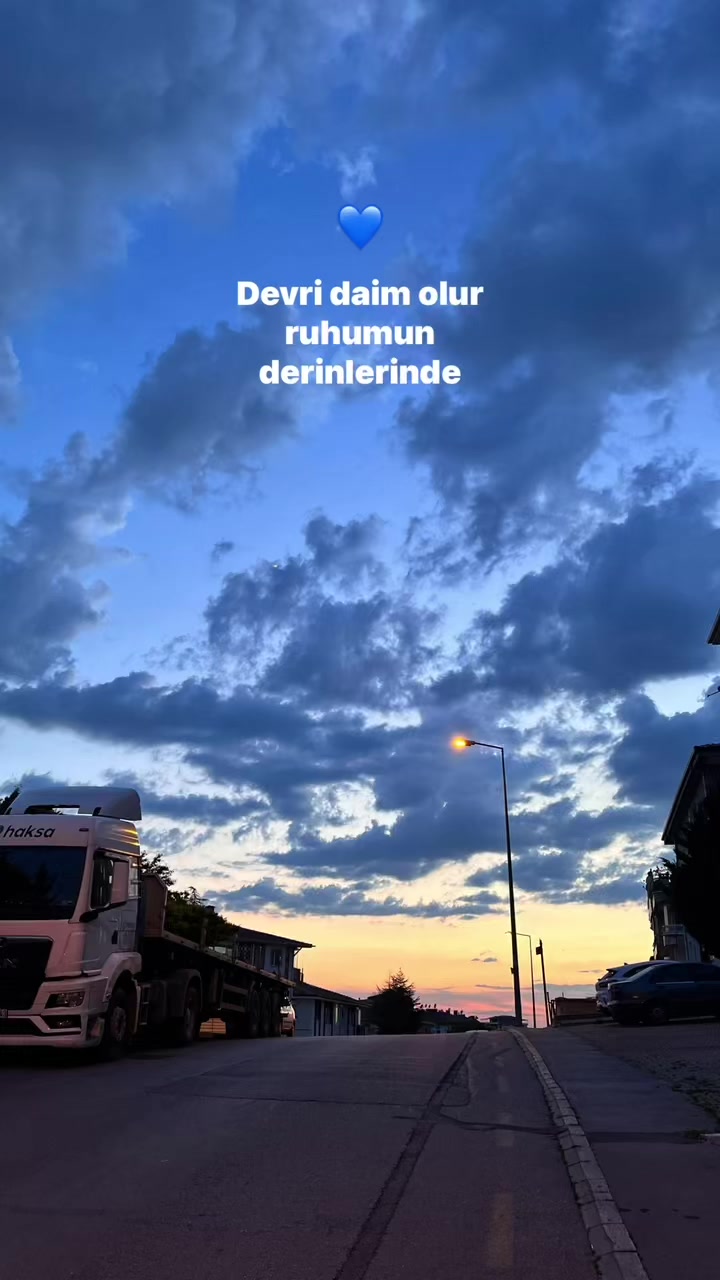 @𝒮𝓉𝑜𝓇𝓎𝓁𝒾𝓀