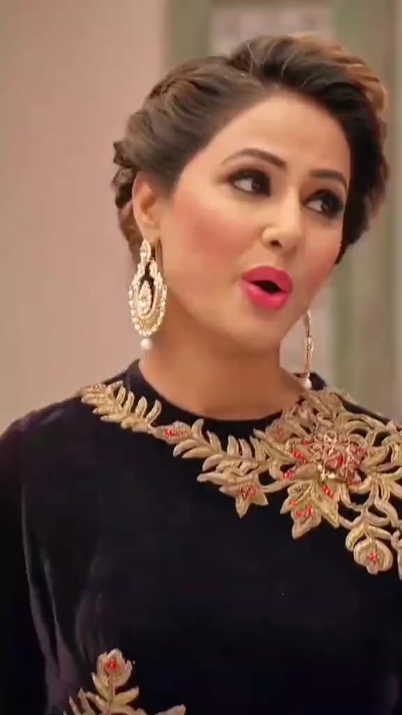 @Hina Khan 💎