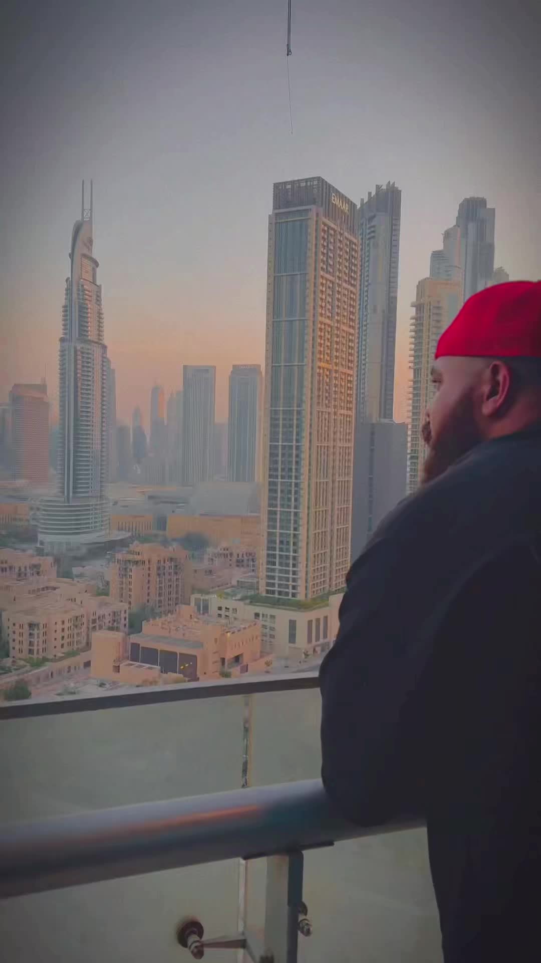 @mOOn🇦🇪