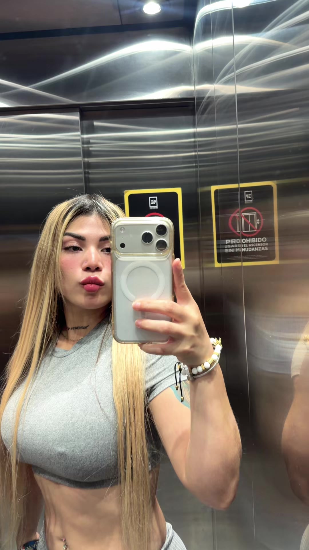@Florlovei
