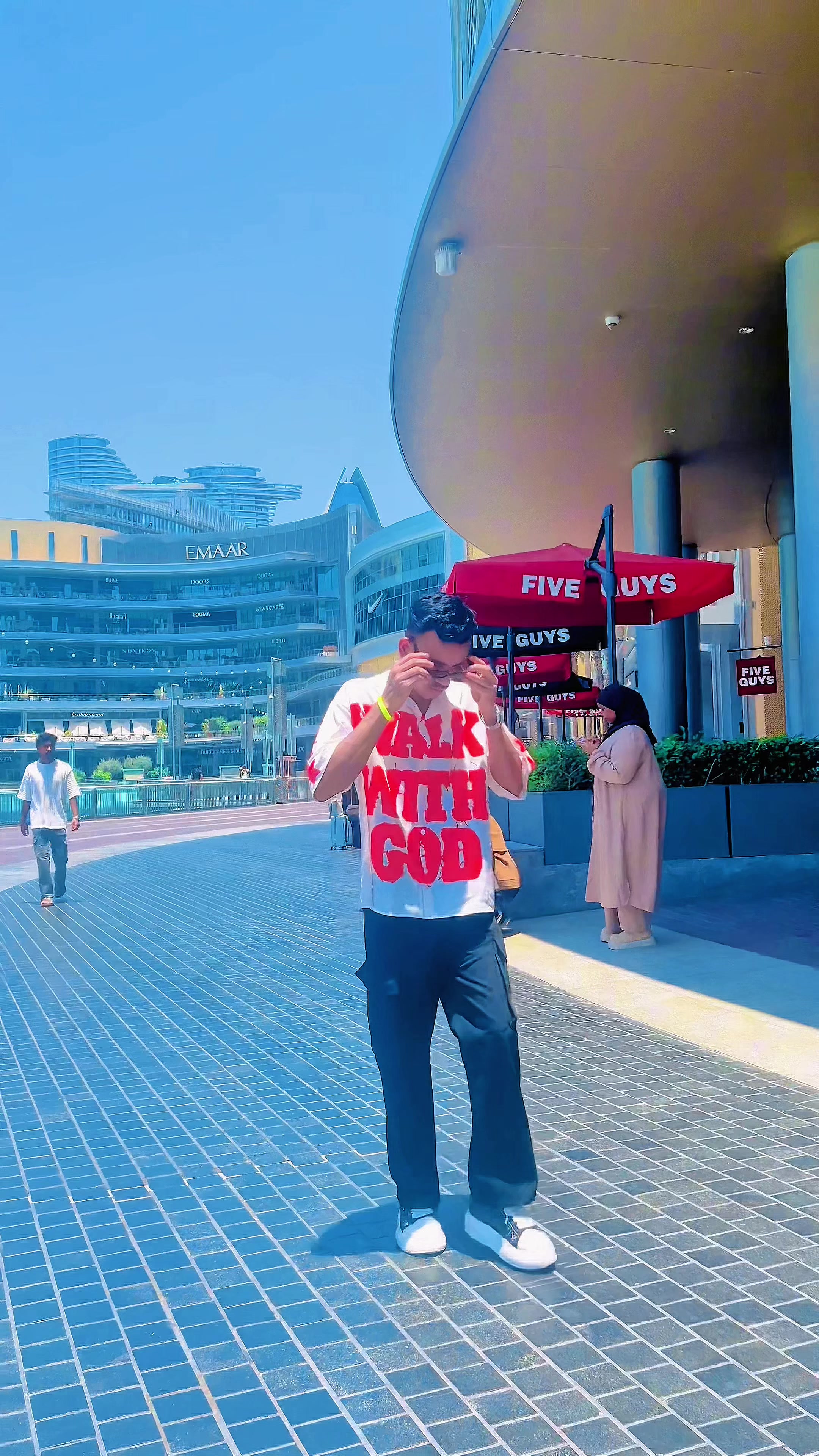 @🔥 A R I F 🦋🇦🇪