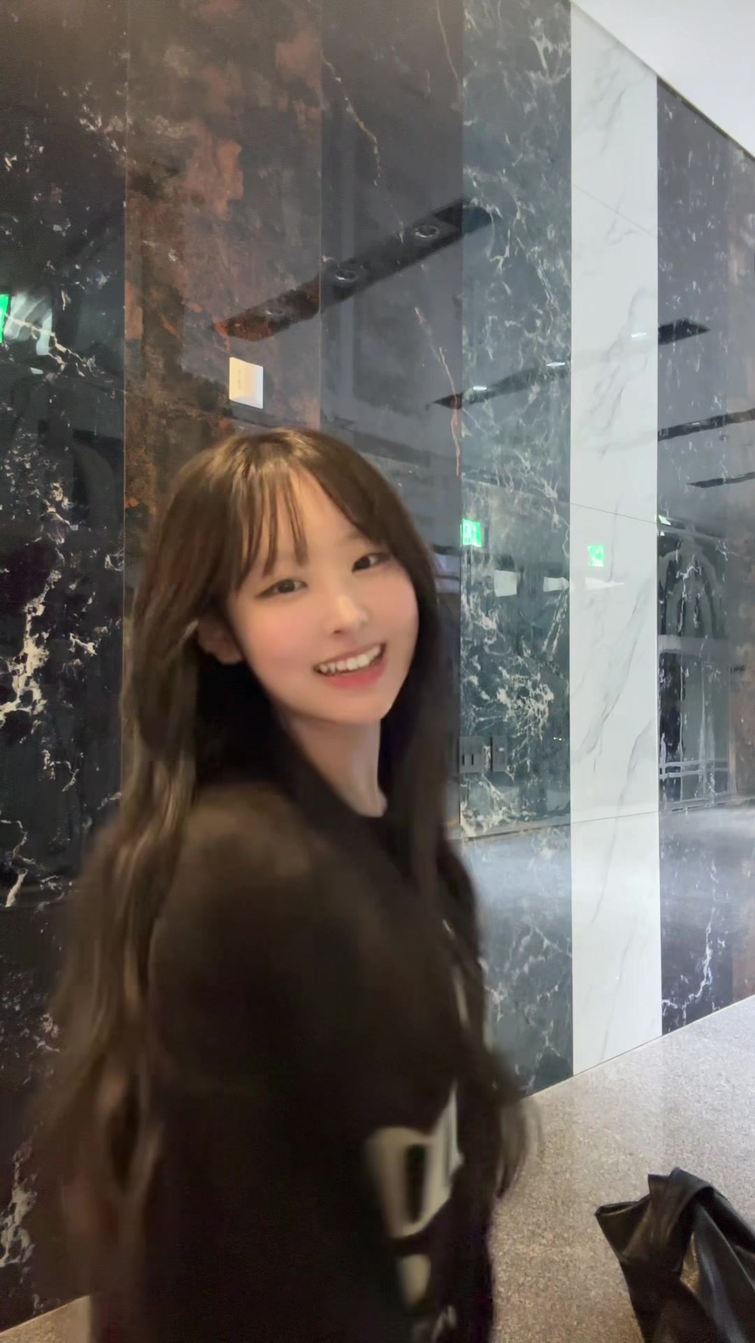 @서민겨