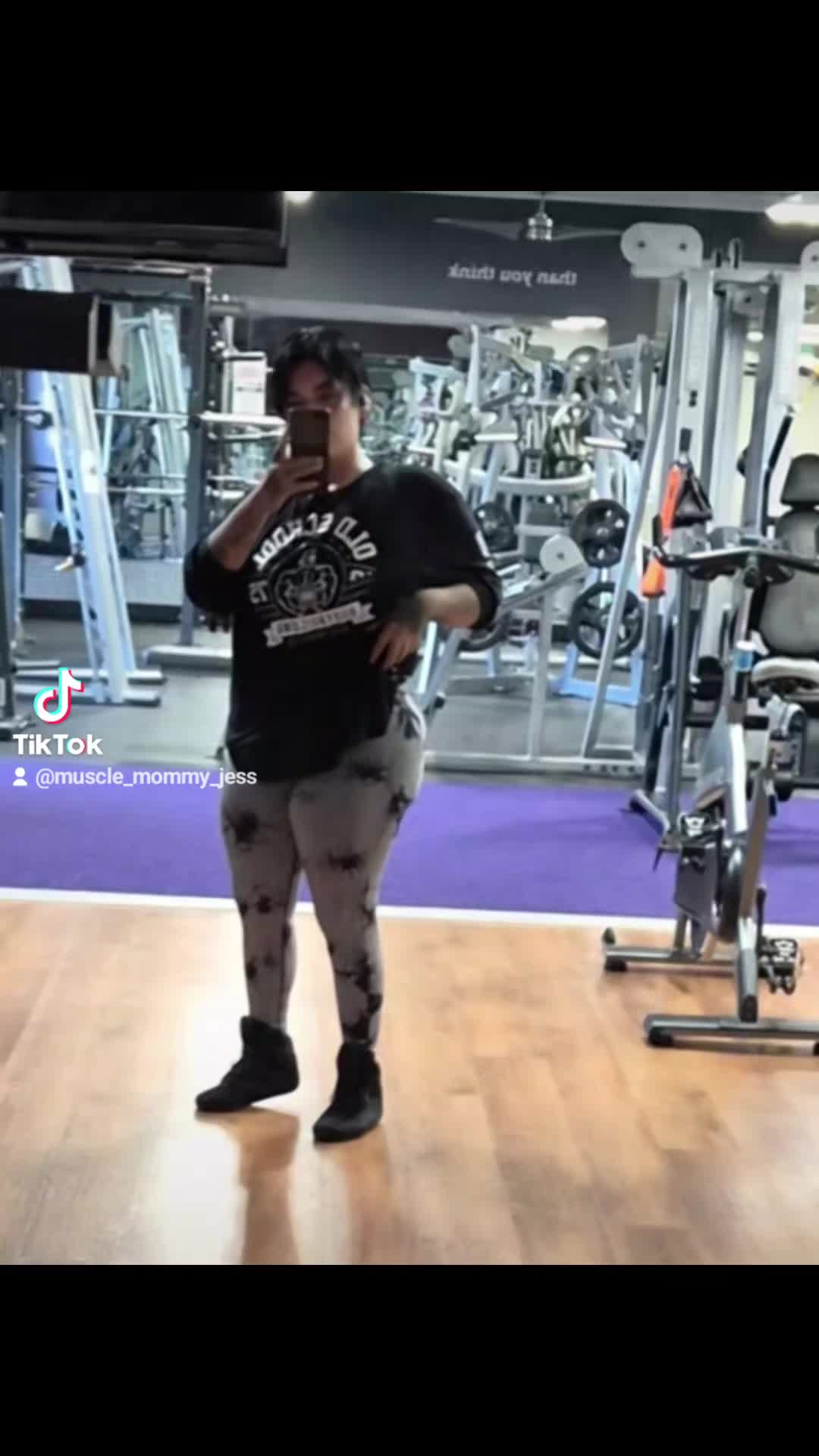 @muscle_mommy_jess