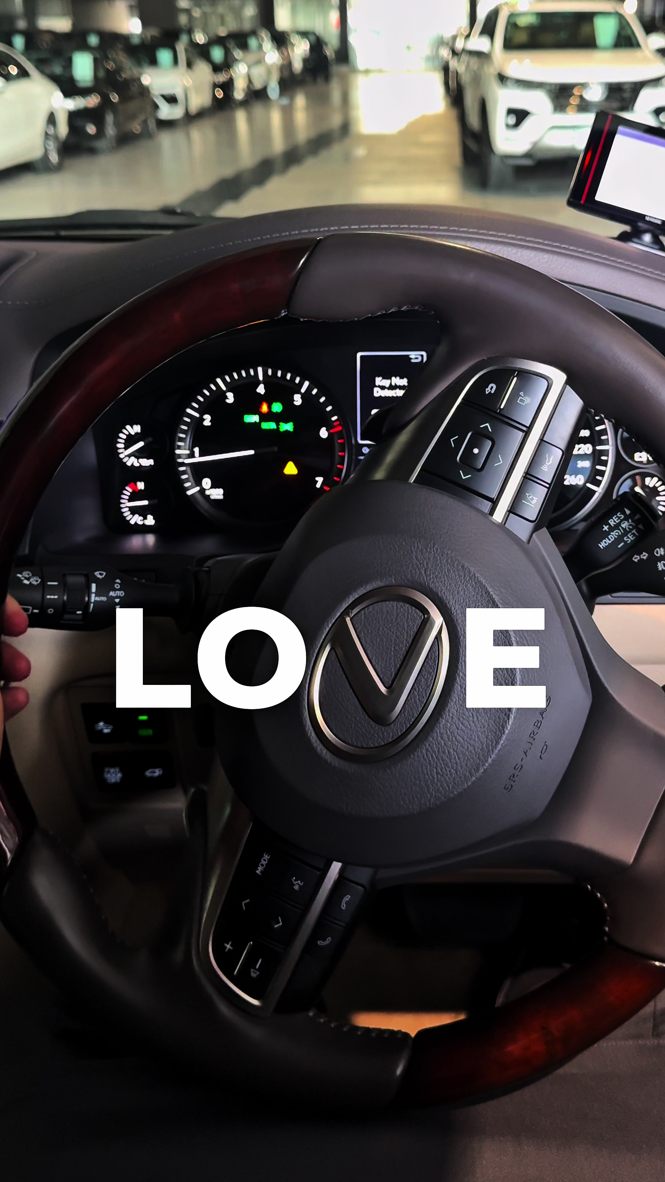 @METRO MOTORS