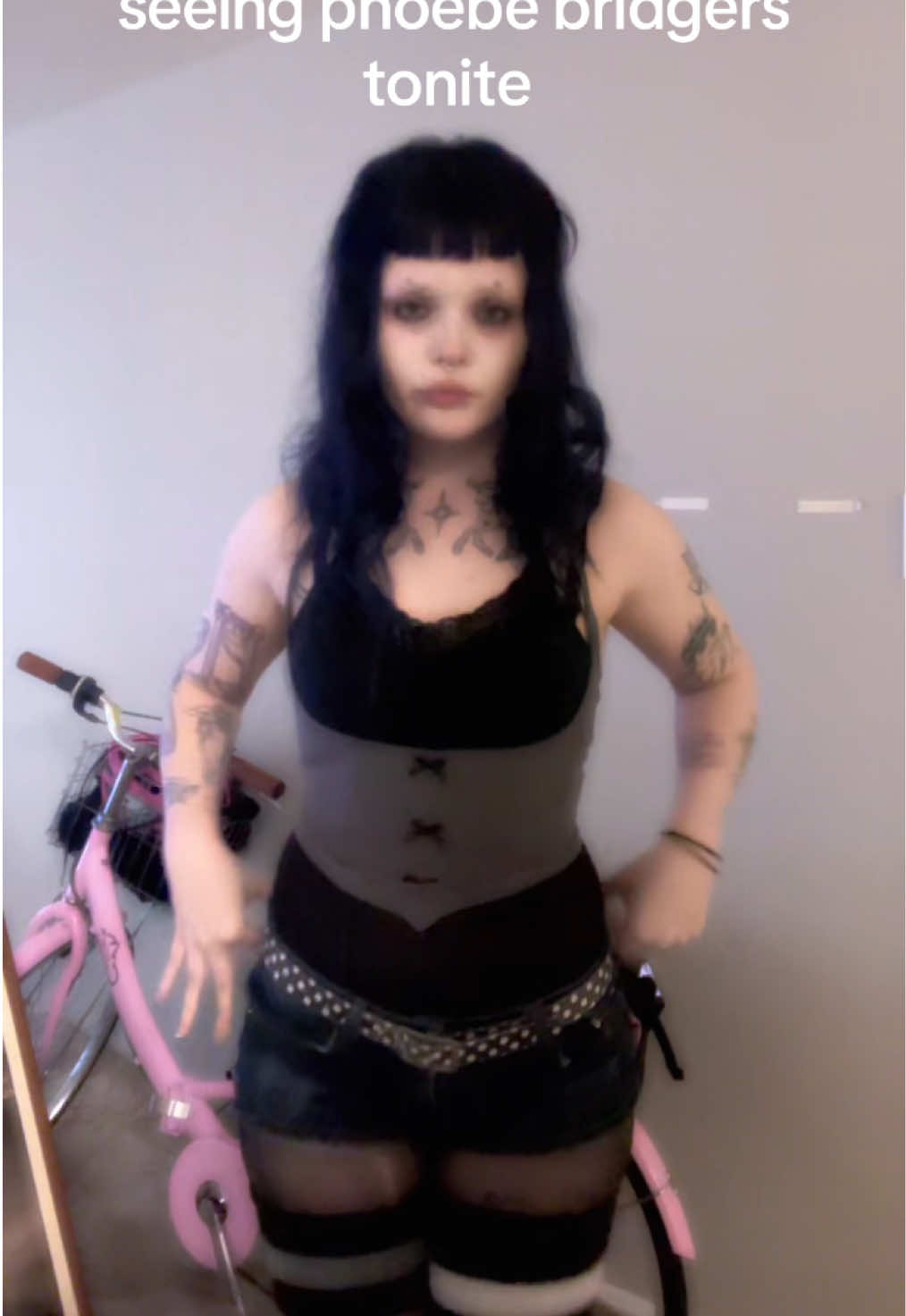 @kneesock