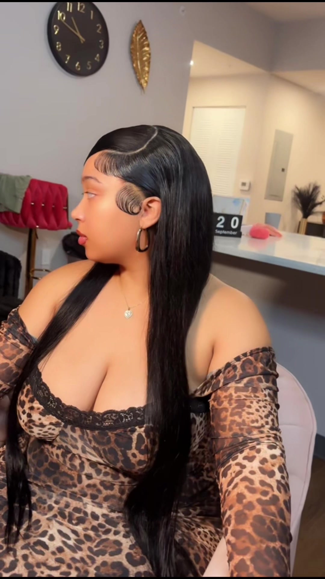 @YourAuntieMoe