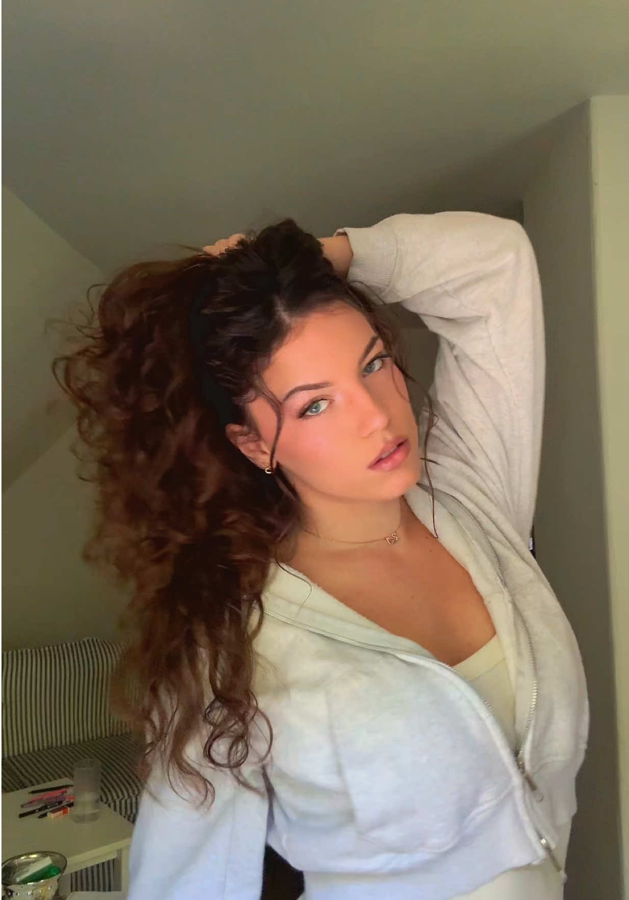 @Lola Kovačević⚡️