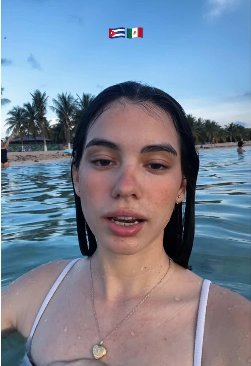 @Elizabeth🇨🇺🌟