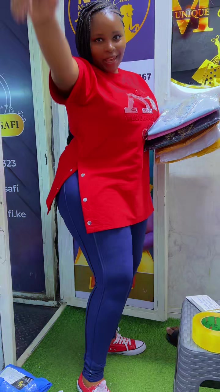 @M-unique closet// 0705606467