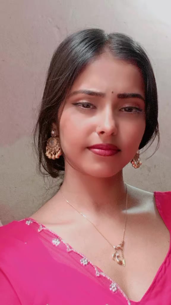 @rakhi thakur🌸🕊️