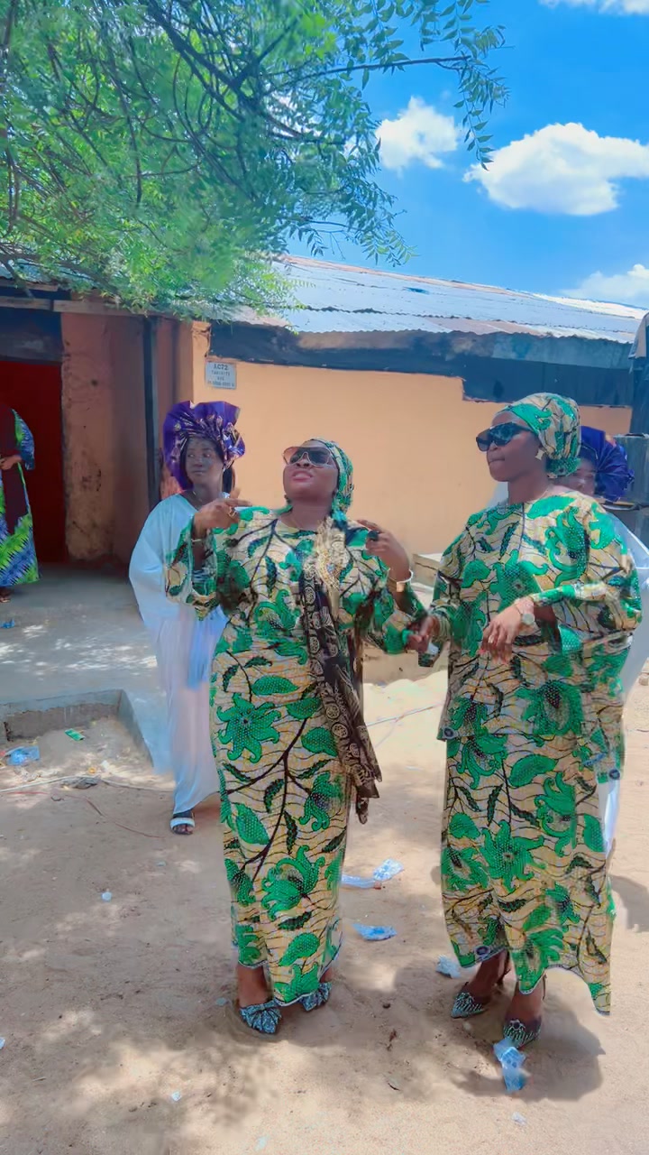 @WIFE 💍 OF ❤️ BOSSU 💕BAZUGA