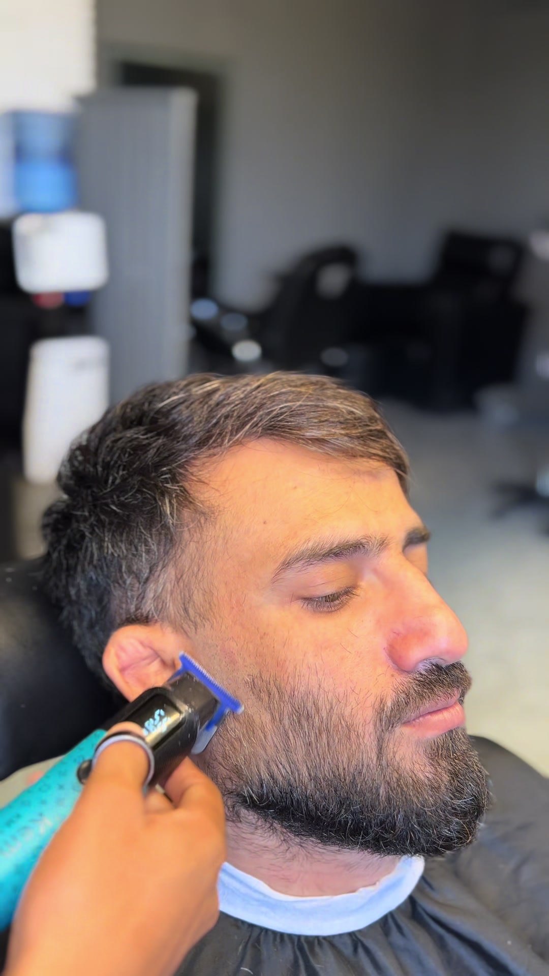 @th.barber.co.f114