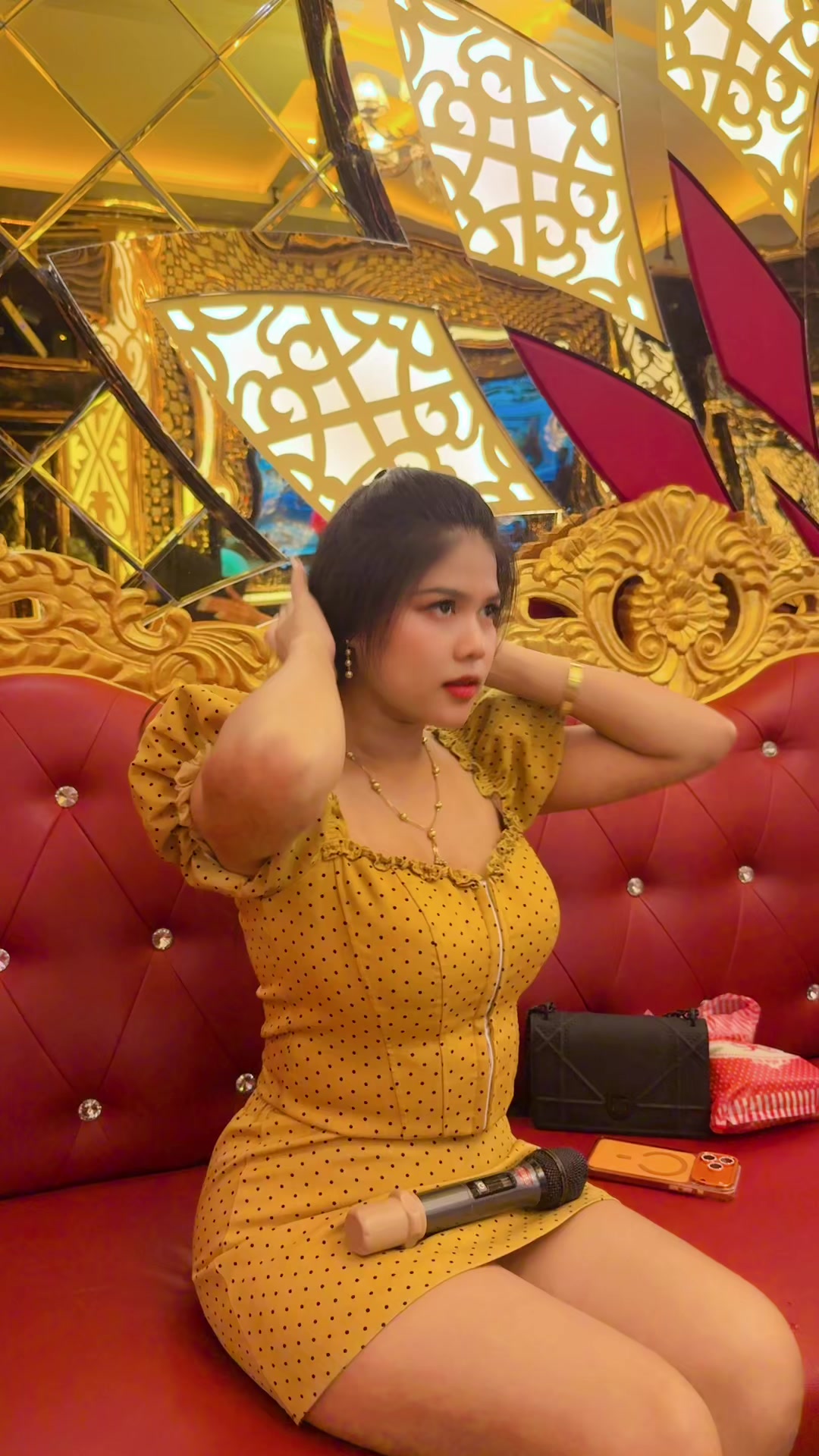 @Htet Myat Moe