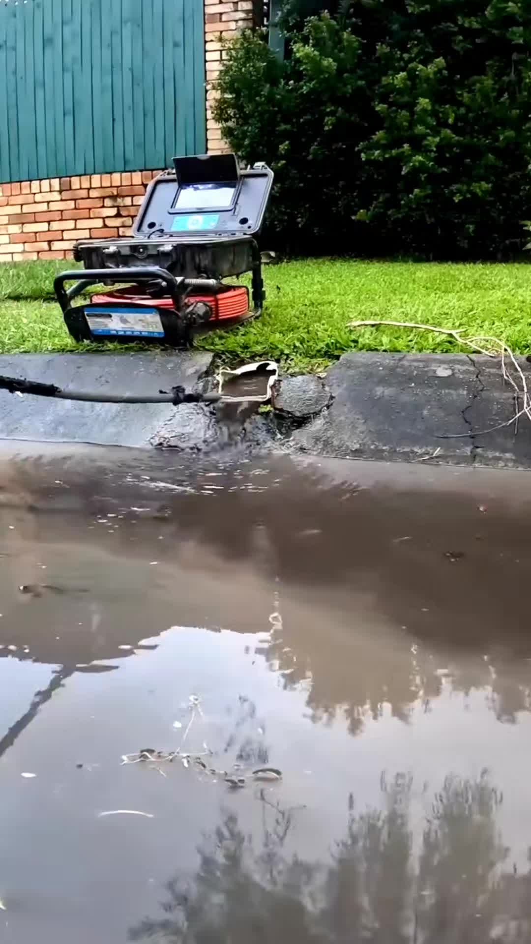 @Satisfying Drains