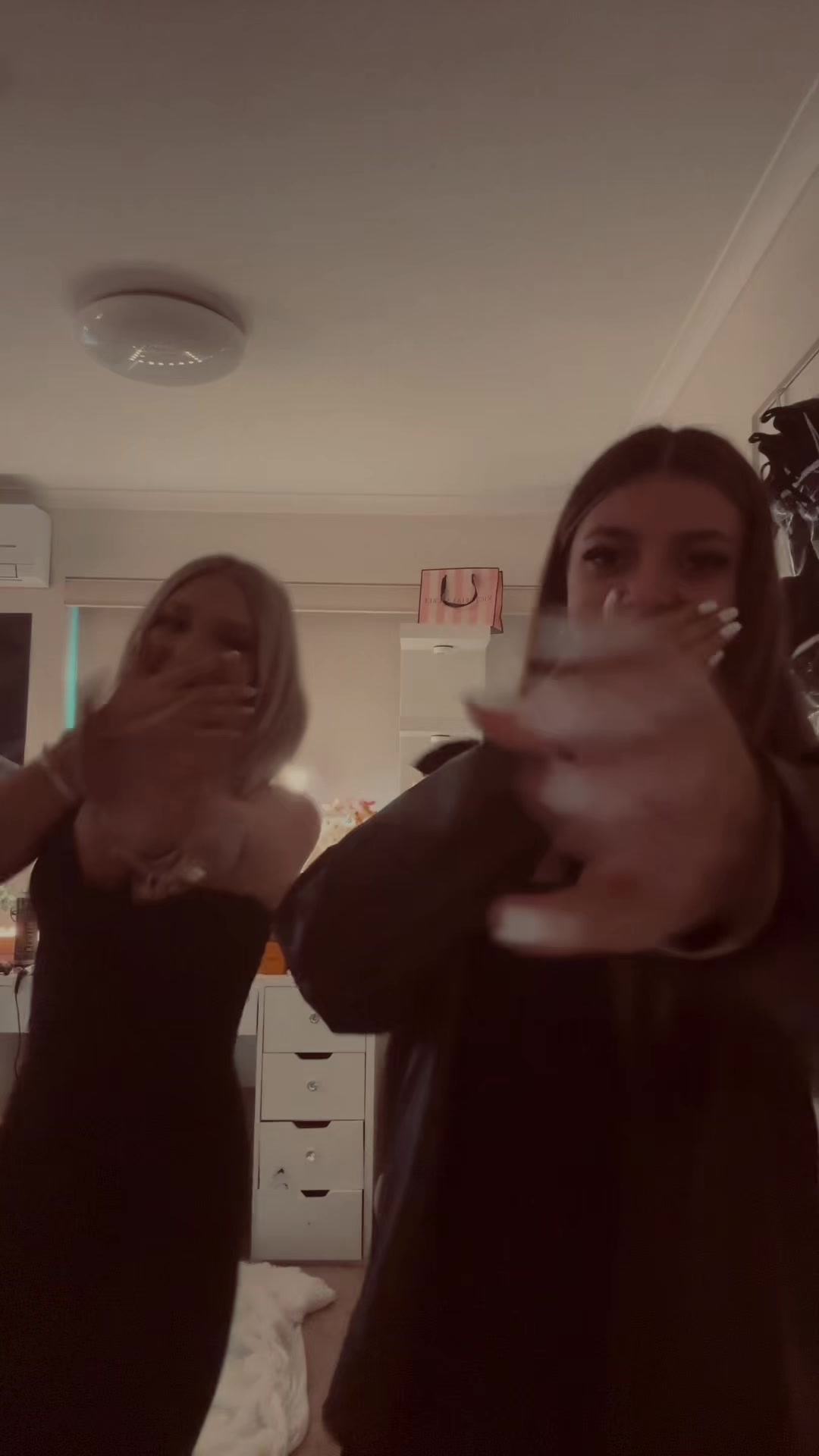 @siennaspam.