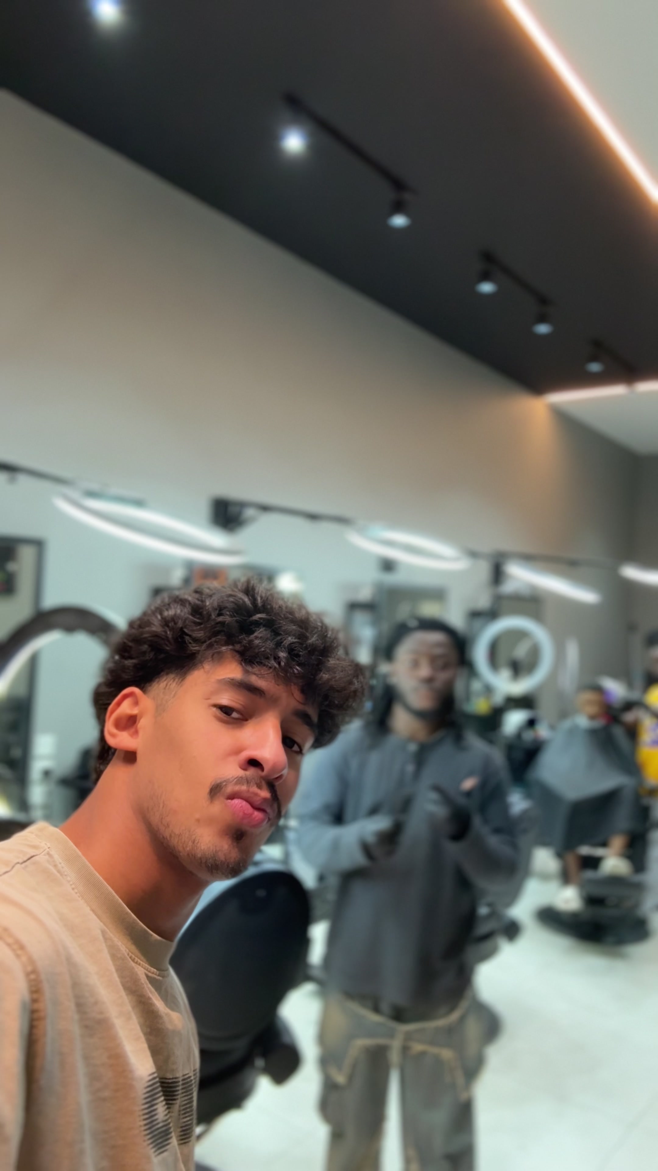 @K G CUTZ