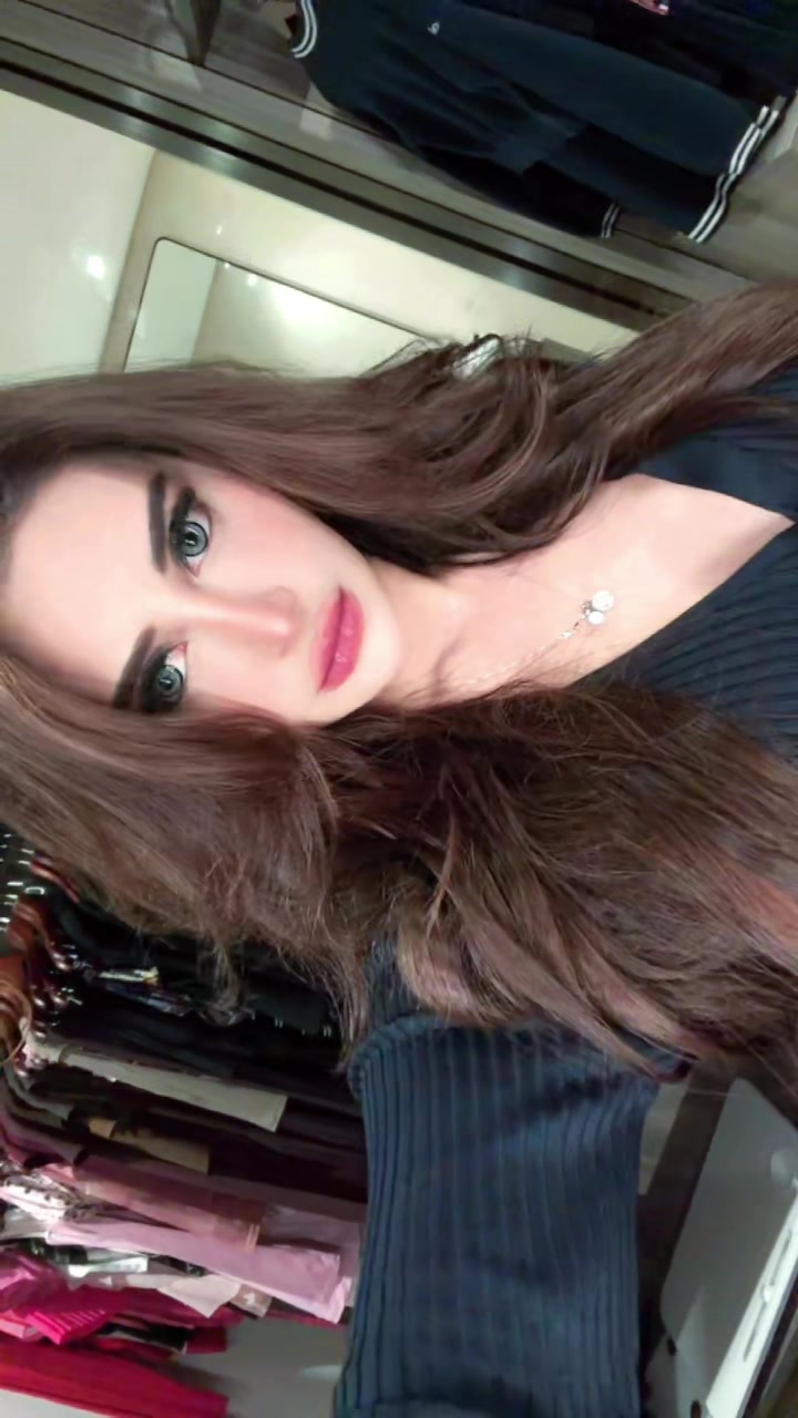 @lauraaas__
