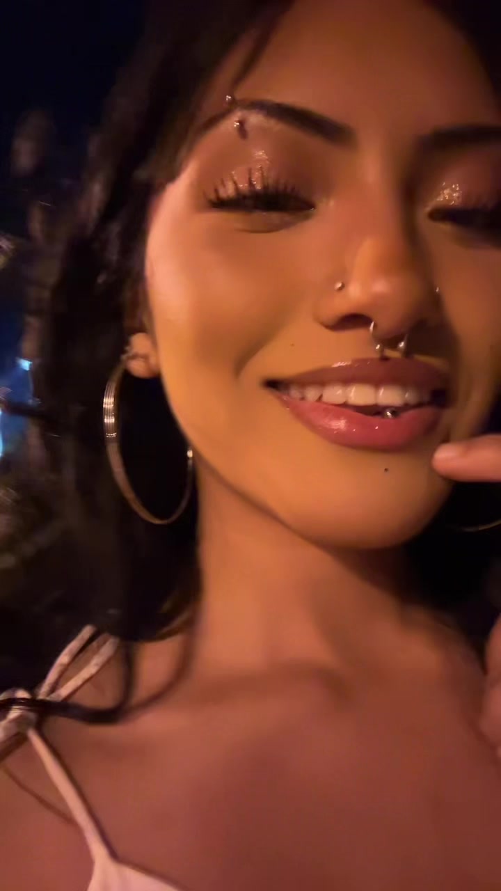 @paola ๐
