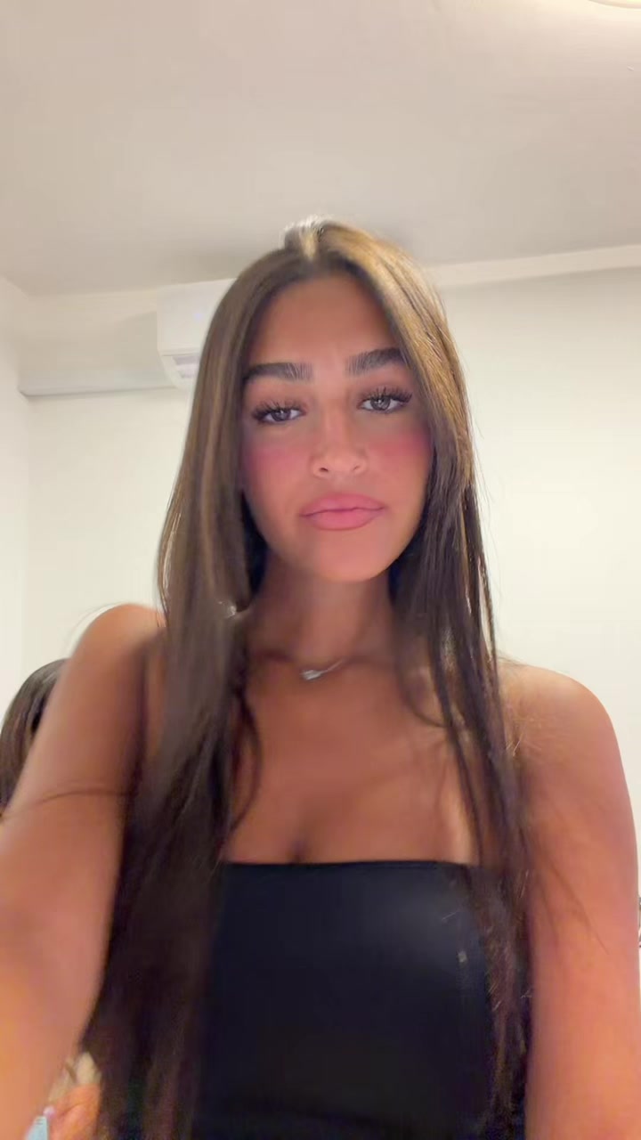 @MikaHazan