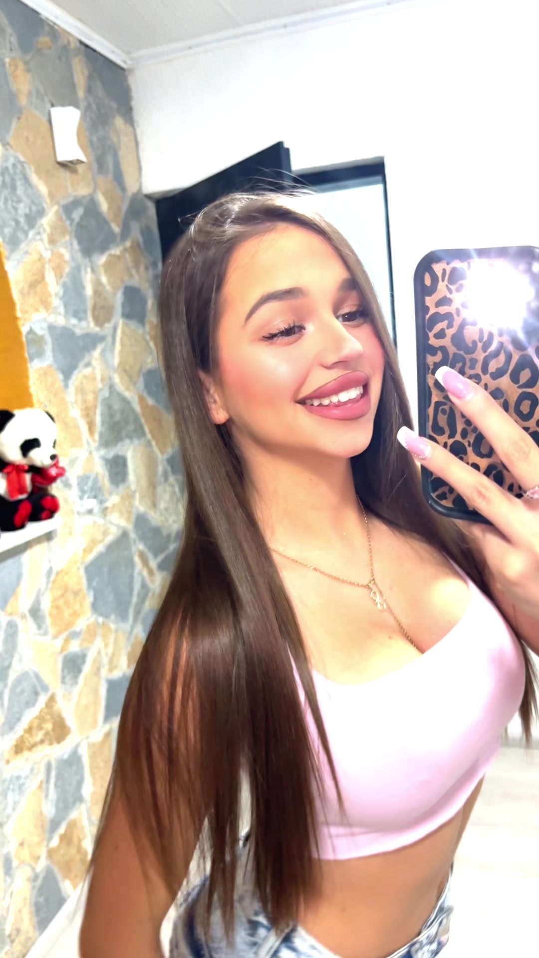 @🐒