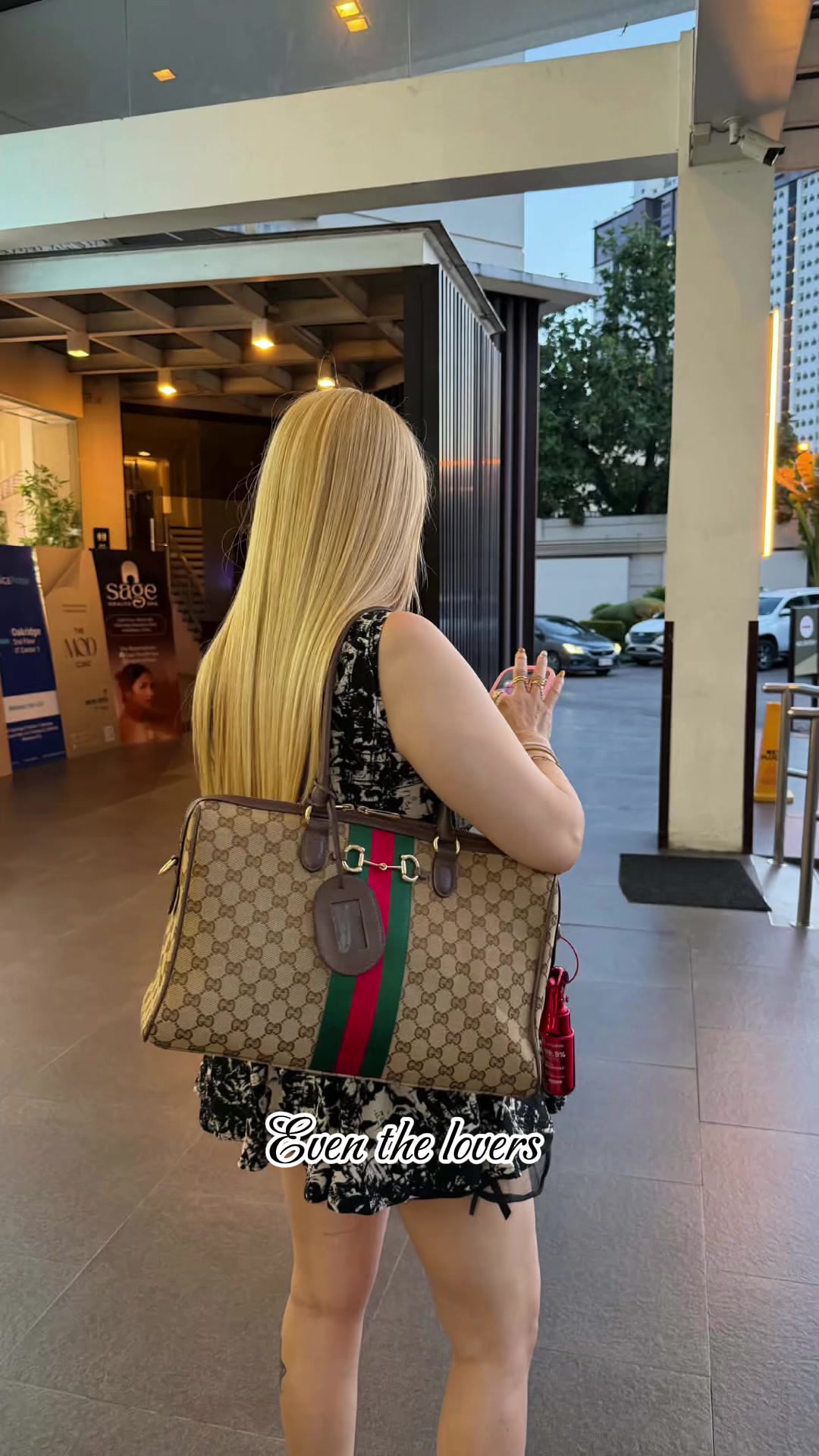 @Zazenewhitetouch🥰
