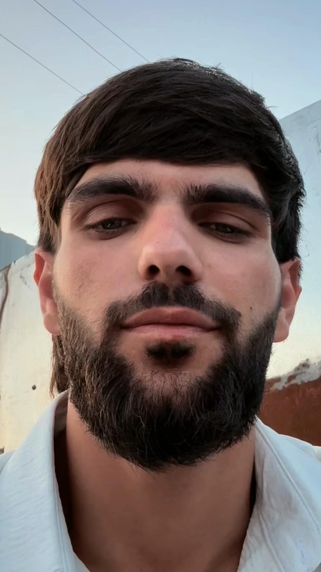 @✵