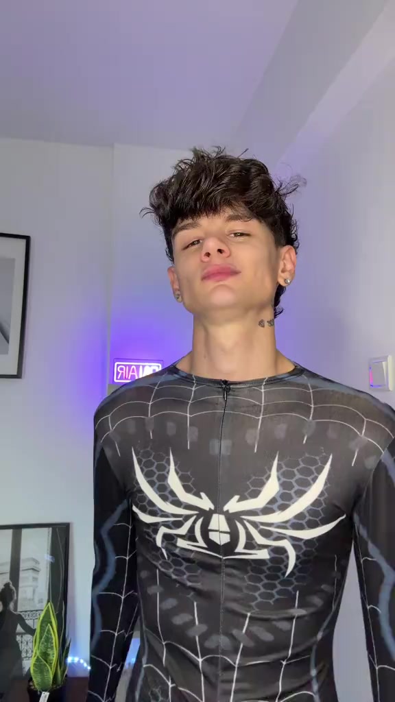 @EliasTwink001
