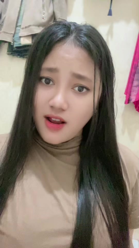 @KhoirunNisa💜