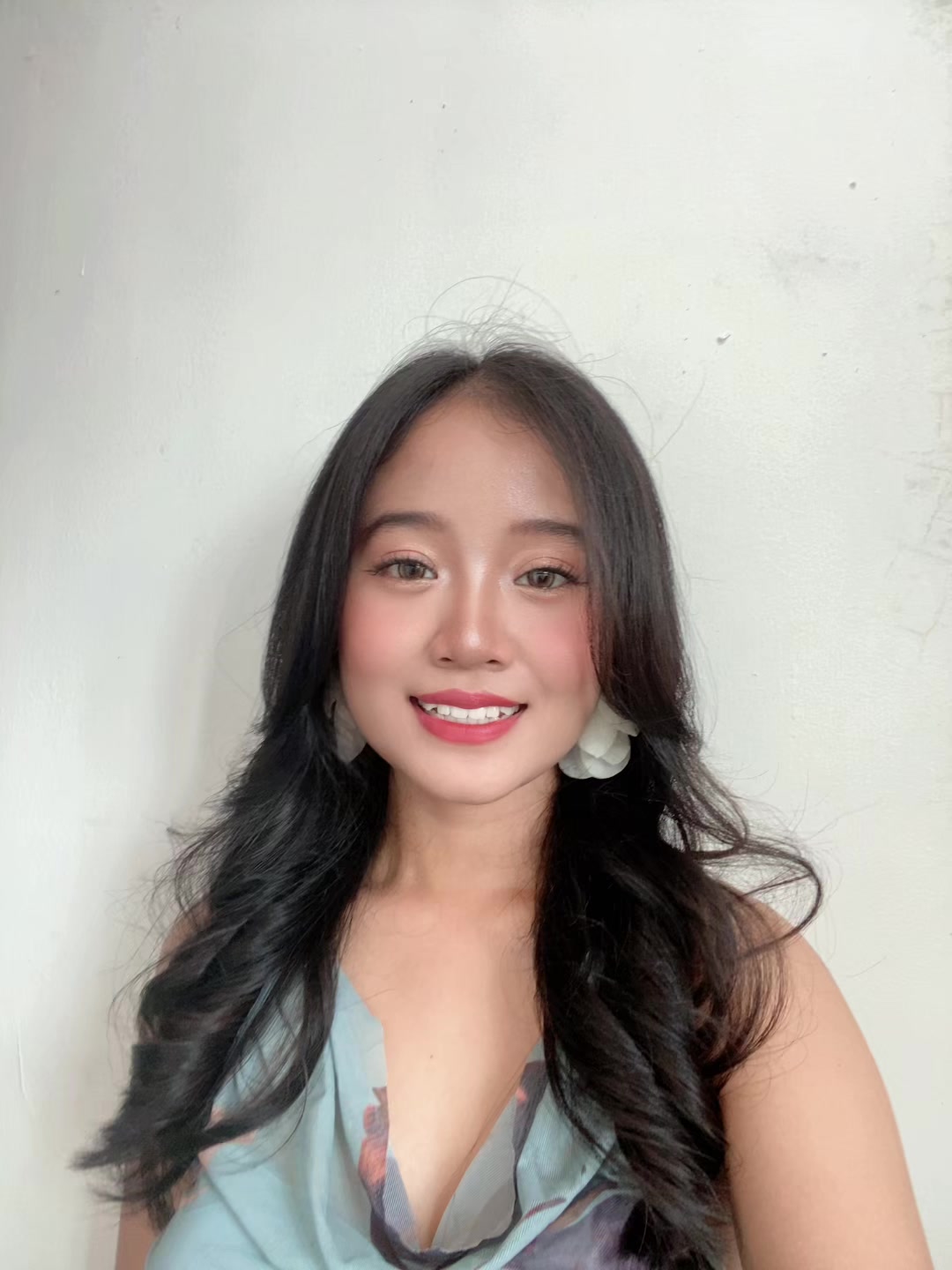 @V 🎀🪞🩰🦢🕯️