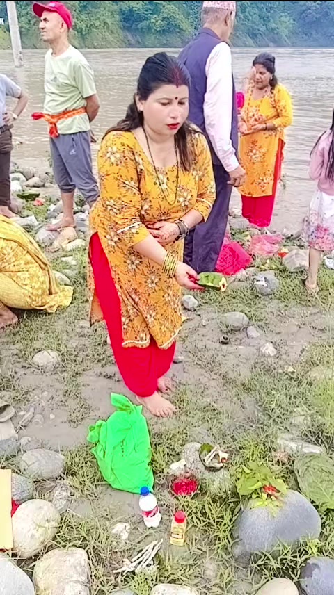@Reesika Ratna Reesik