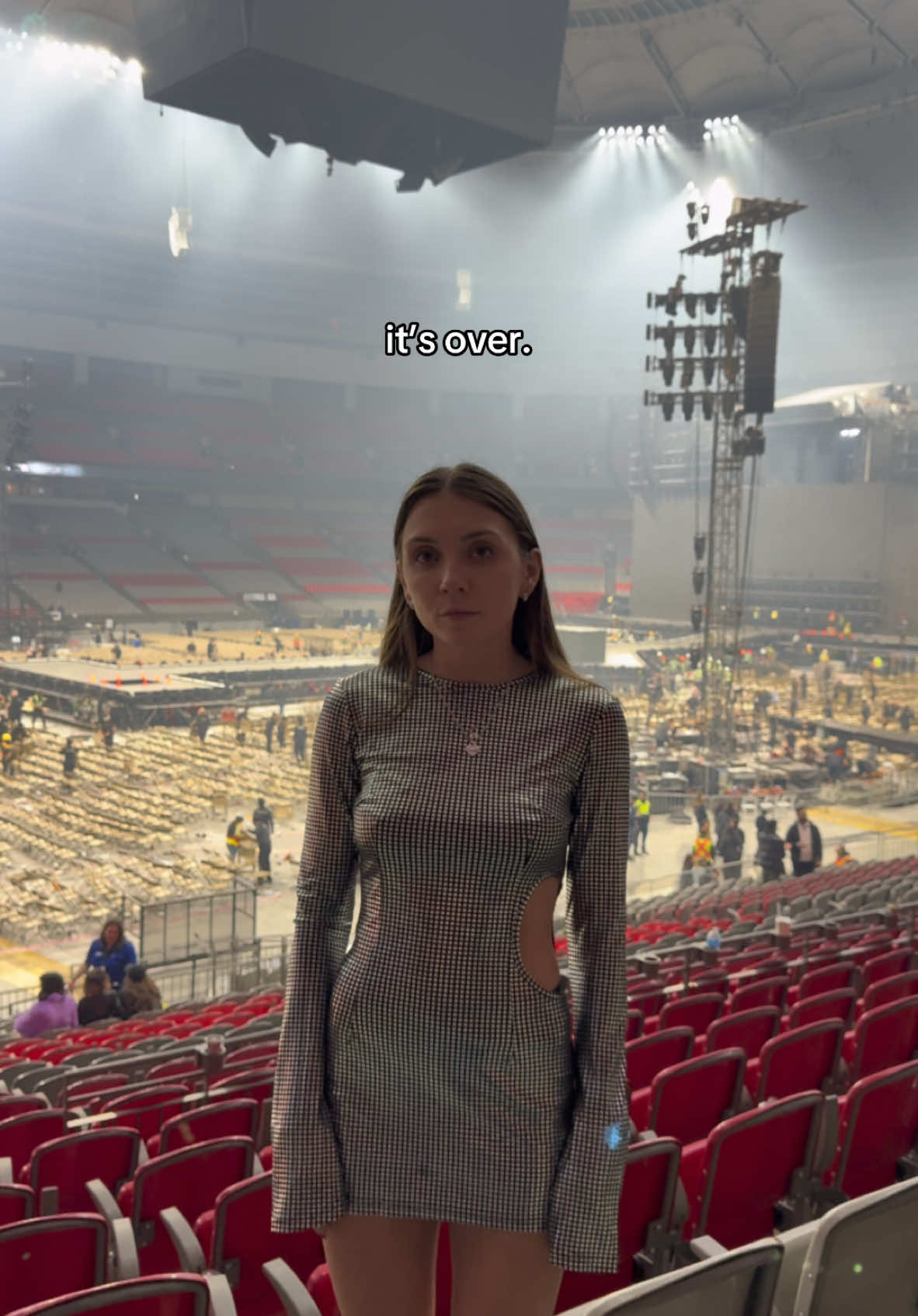 @ashleypaigenicholson