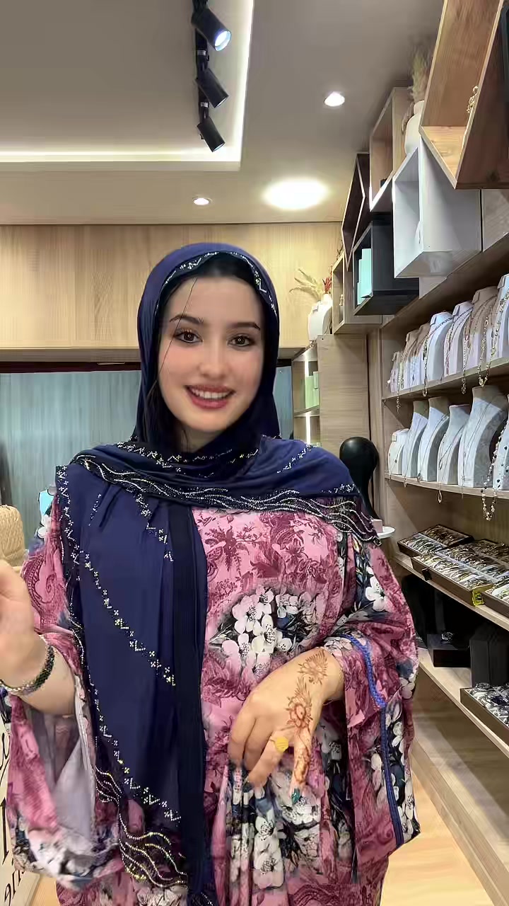 @yassmin_elandaloussi