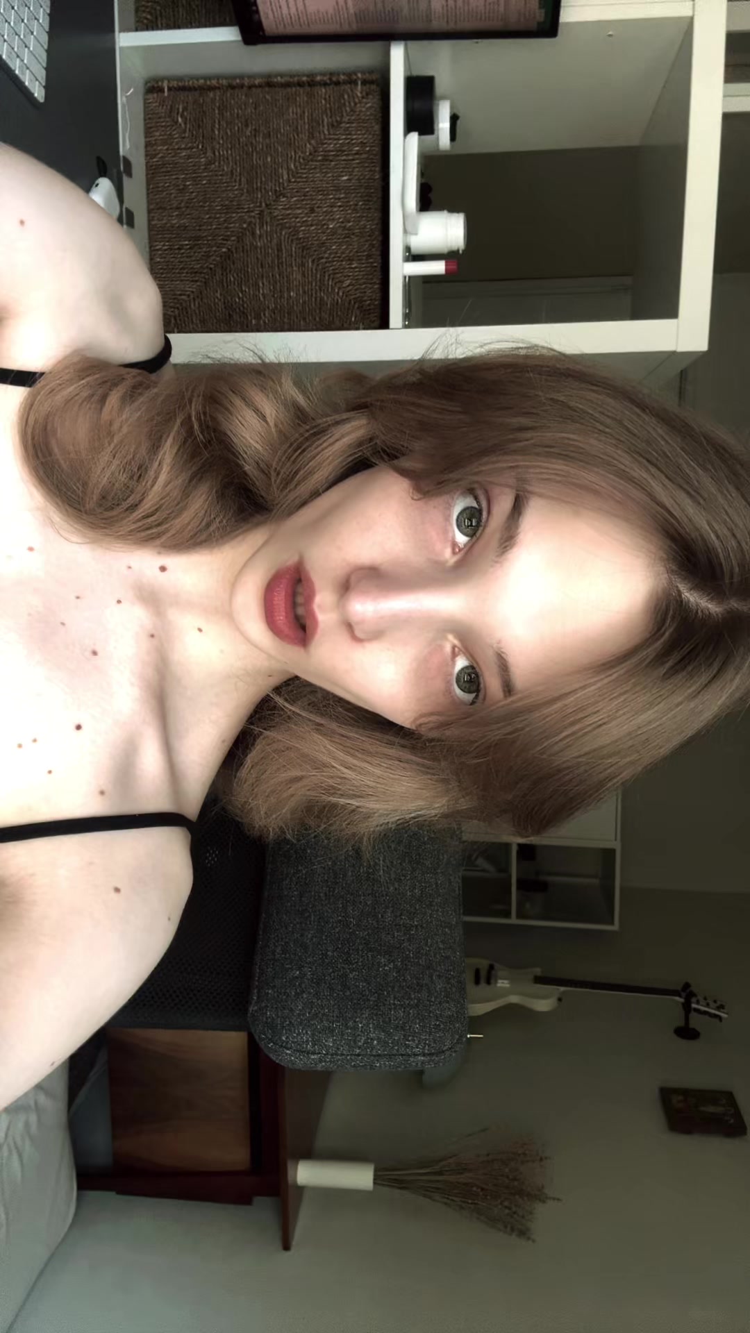 @aelshn