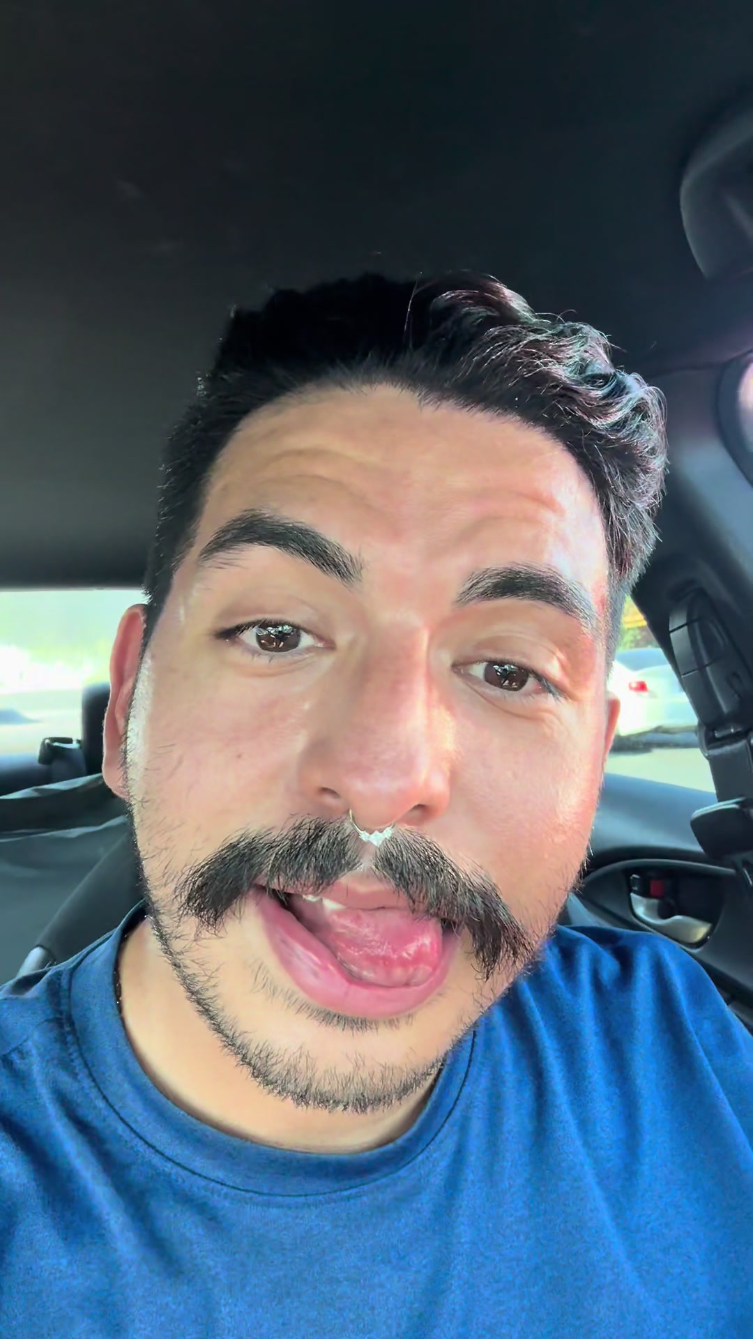 @Elias