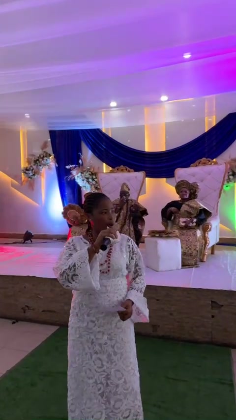 @OMODUNMADE AK&Eacute;W&Igrave;