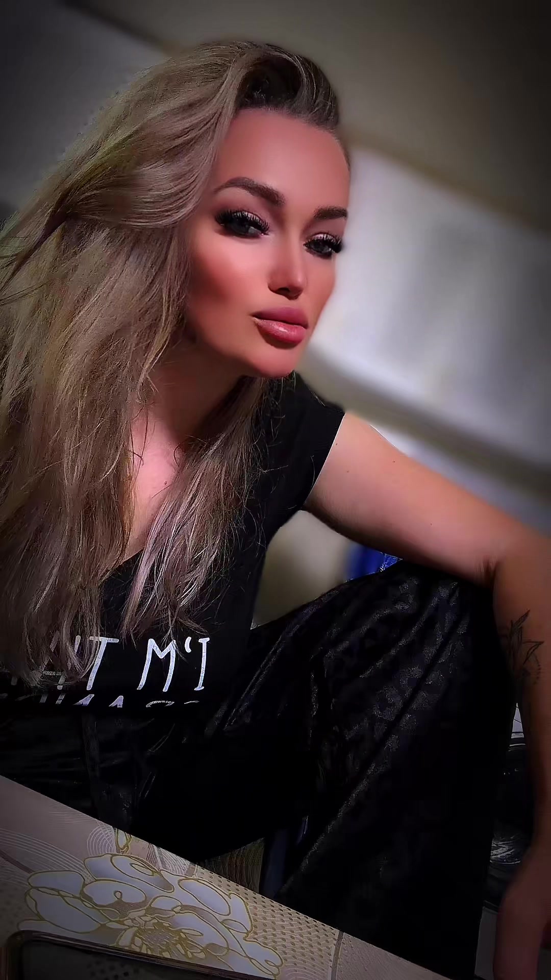 @Львица