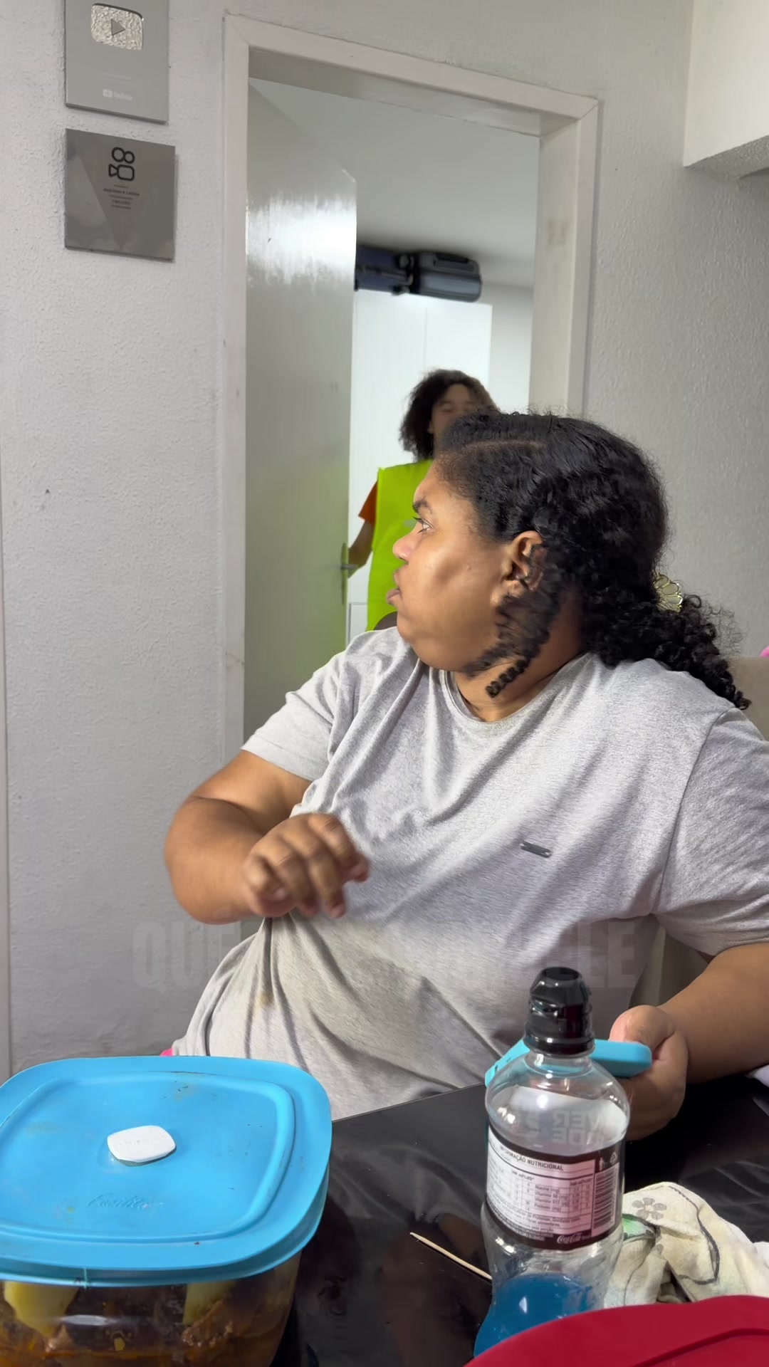 @Qu&eacute;sia e fam&iacute;lia J L