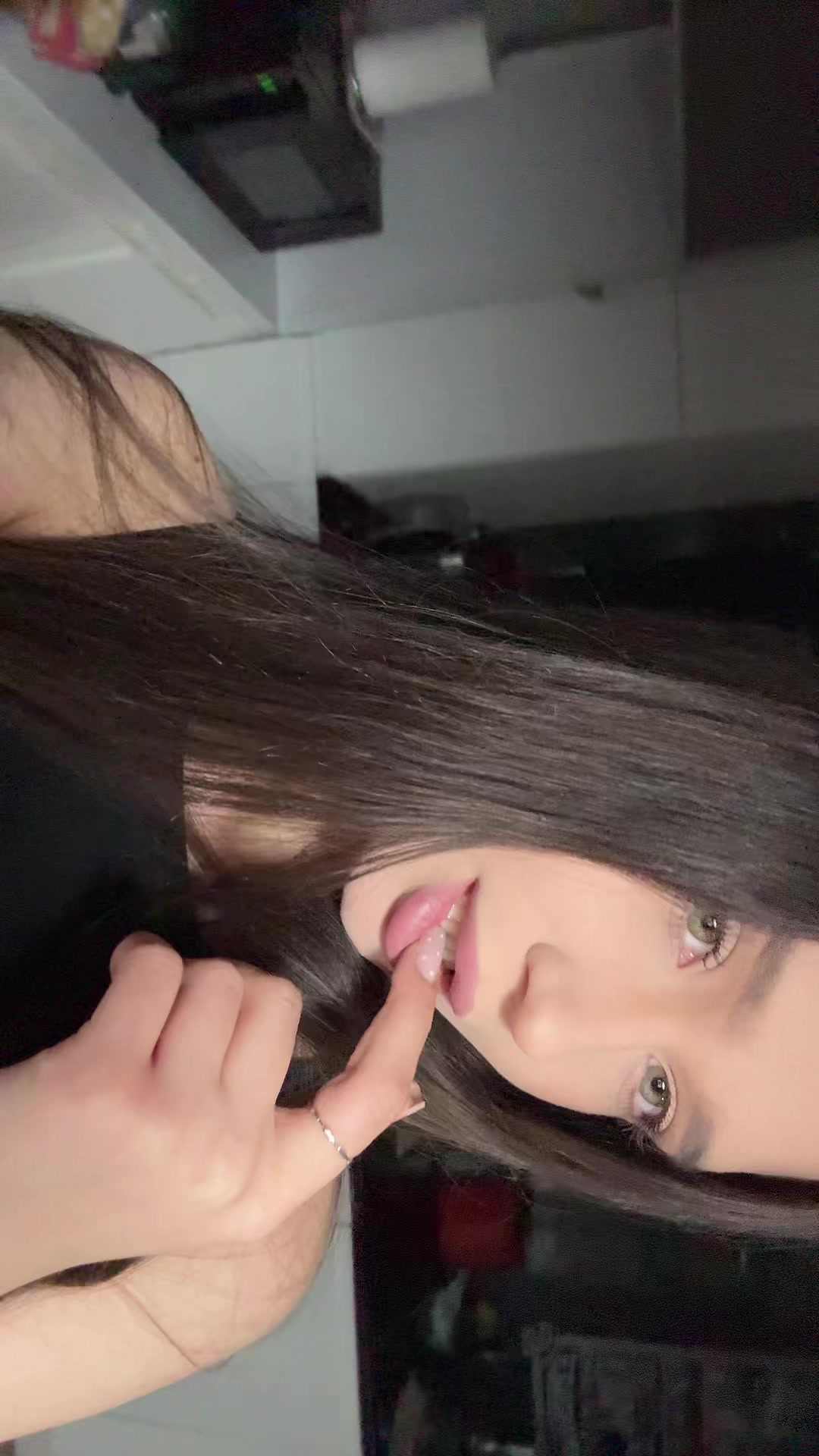 @yaapoliiiina