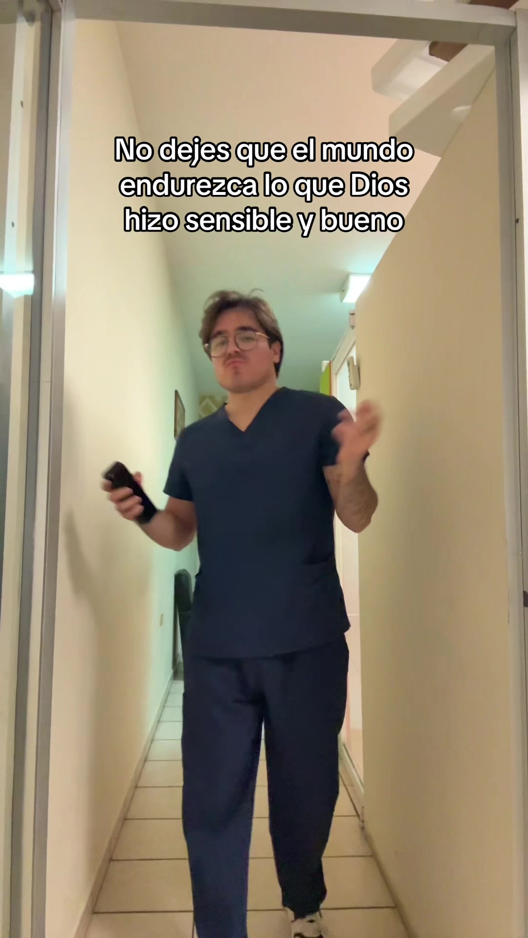 @Esquer