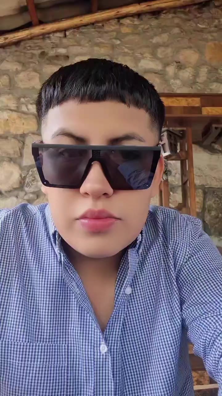 @Edin Flores