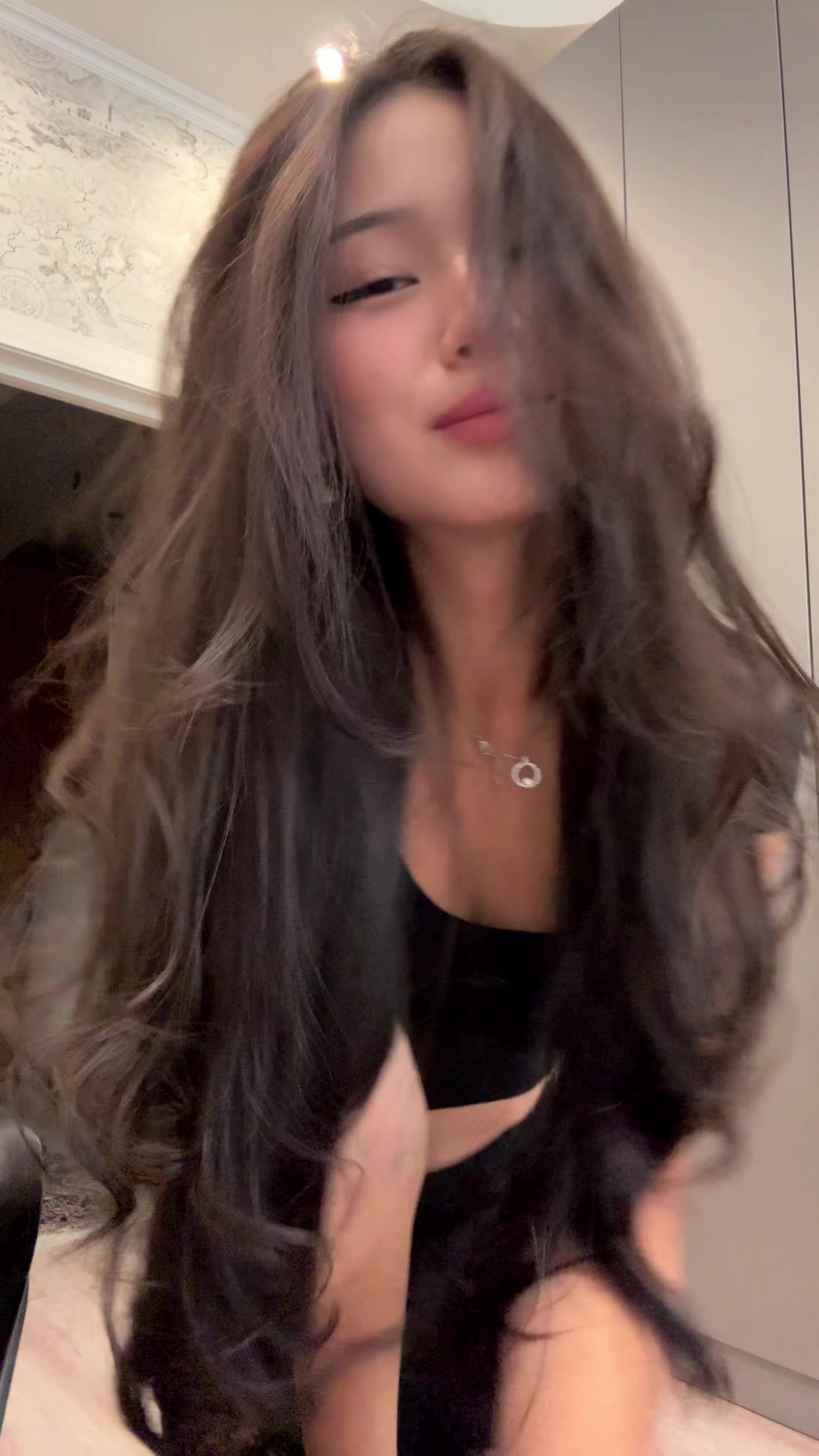 @2,184.8<33