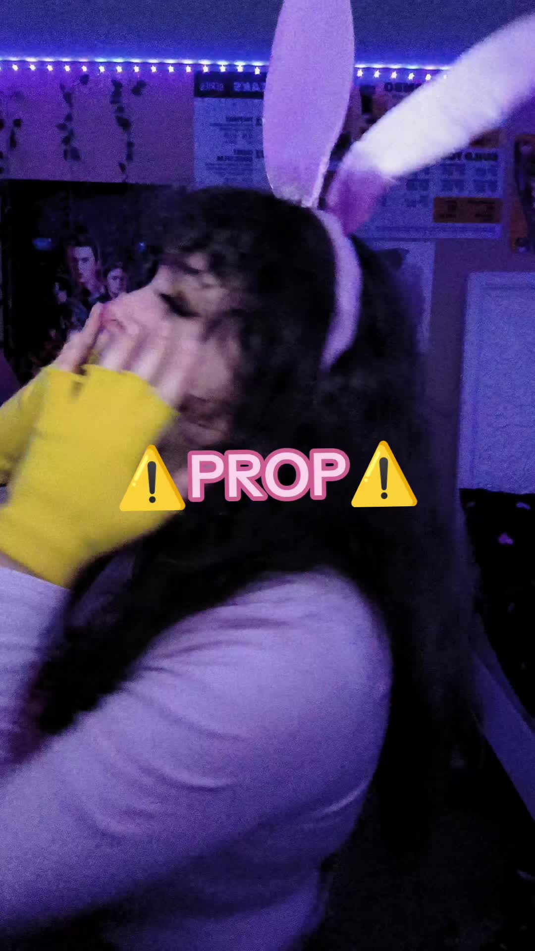 @RAnDoMCosPLaySTuFf